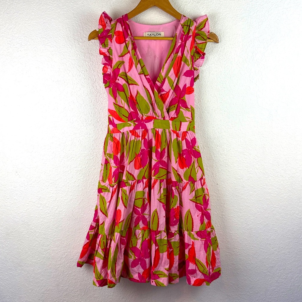 Perfect like new Taylor Lawn Mini Dress Pink Floral Tiered Flutter Sleeve Pocket